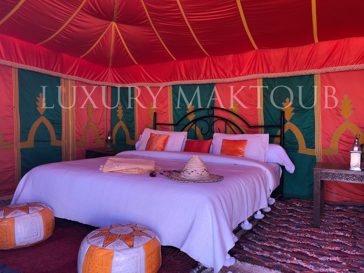 Отель Luxury Maktoub Мерзуга Экстерьер фото